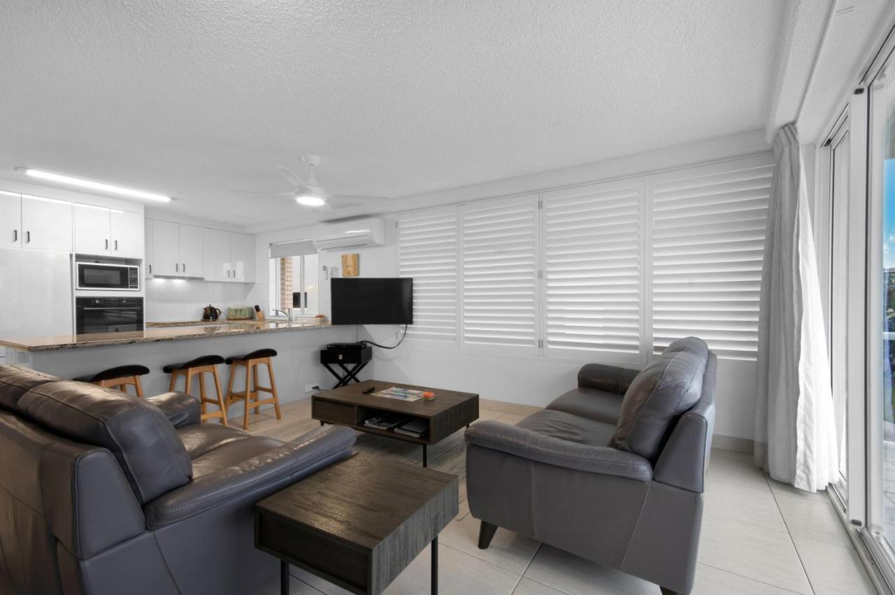 Capeview Apartments - Right On Kings Beach Caloundra Eksteriør billede