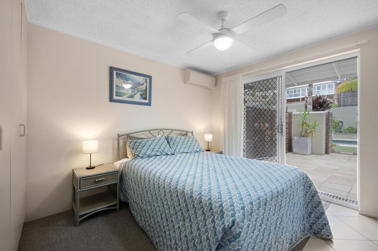 Capeview Apartments - Right On Kings Beach Caloundra Eksteriør billede