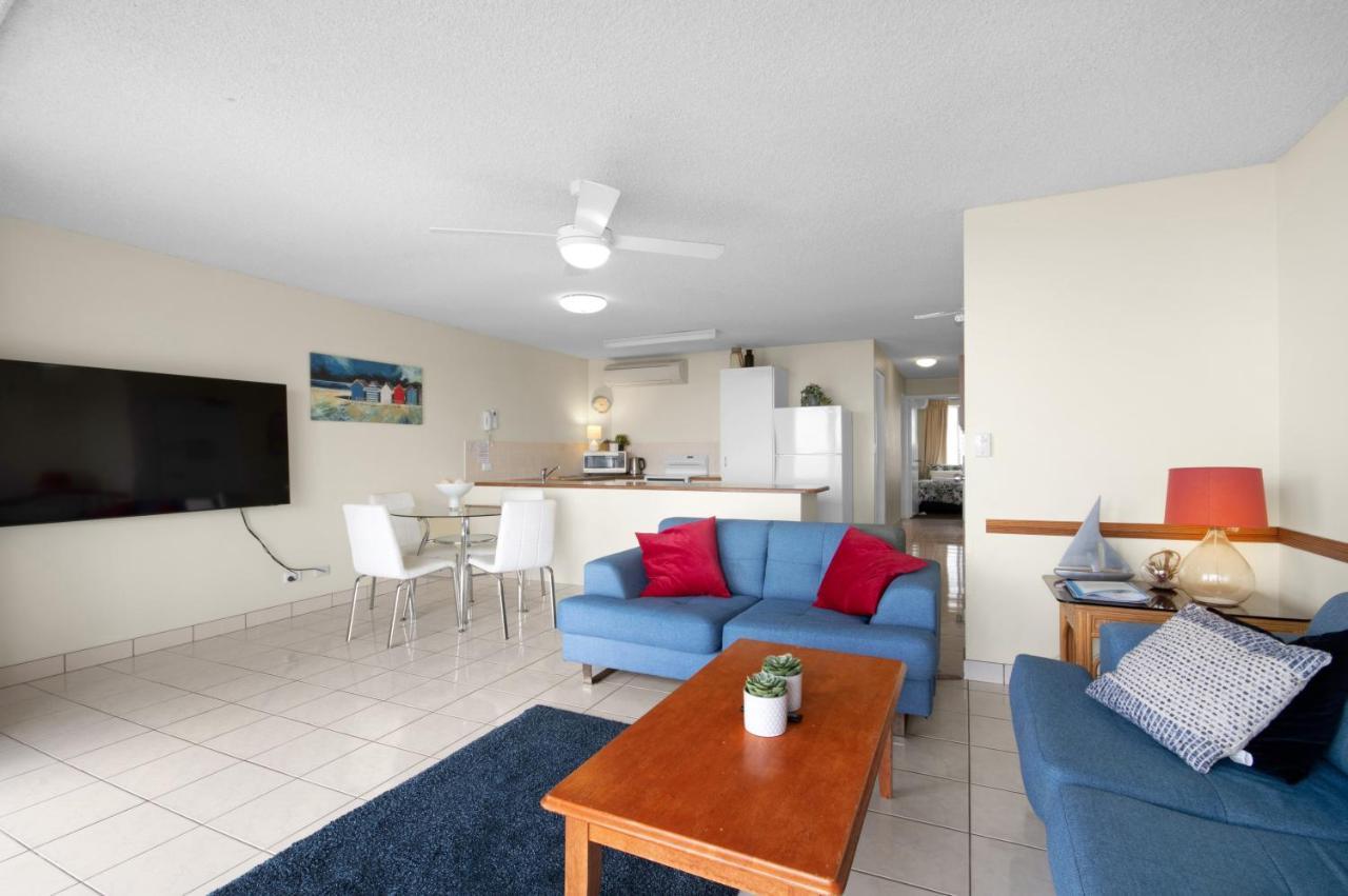 Capeview Apartments - Right On Kings Beach Caloundra Eksteriør billede