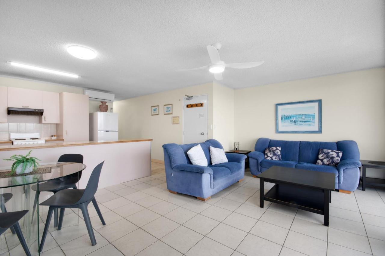 Capeview Apartments - Right On Kings Beach Caloundra Eksteriør billede