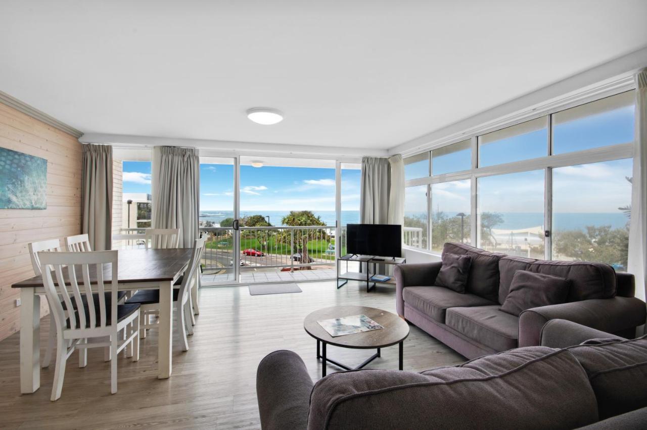Capeview Apartments - Right On Kings Beach Caloundra Eksteriør billede
