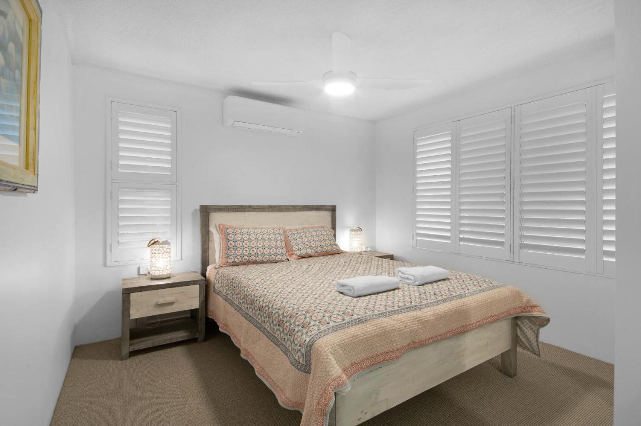 Capeview Apartments - Right On Kings Beach Caloundra Eksteriør billede