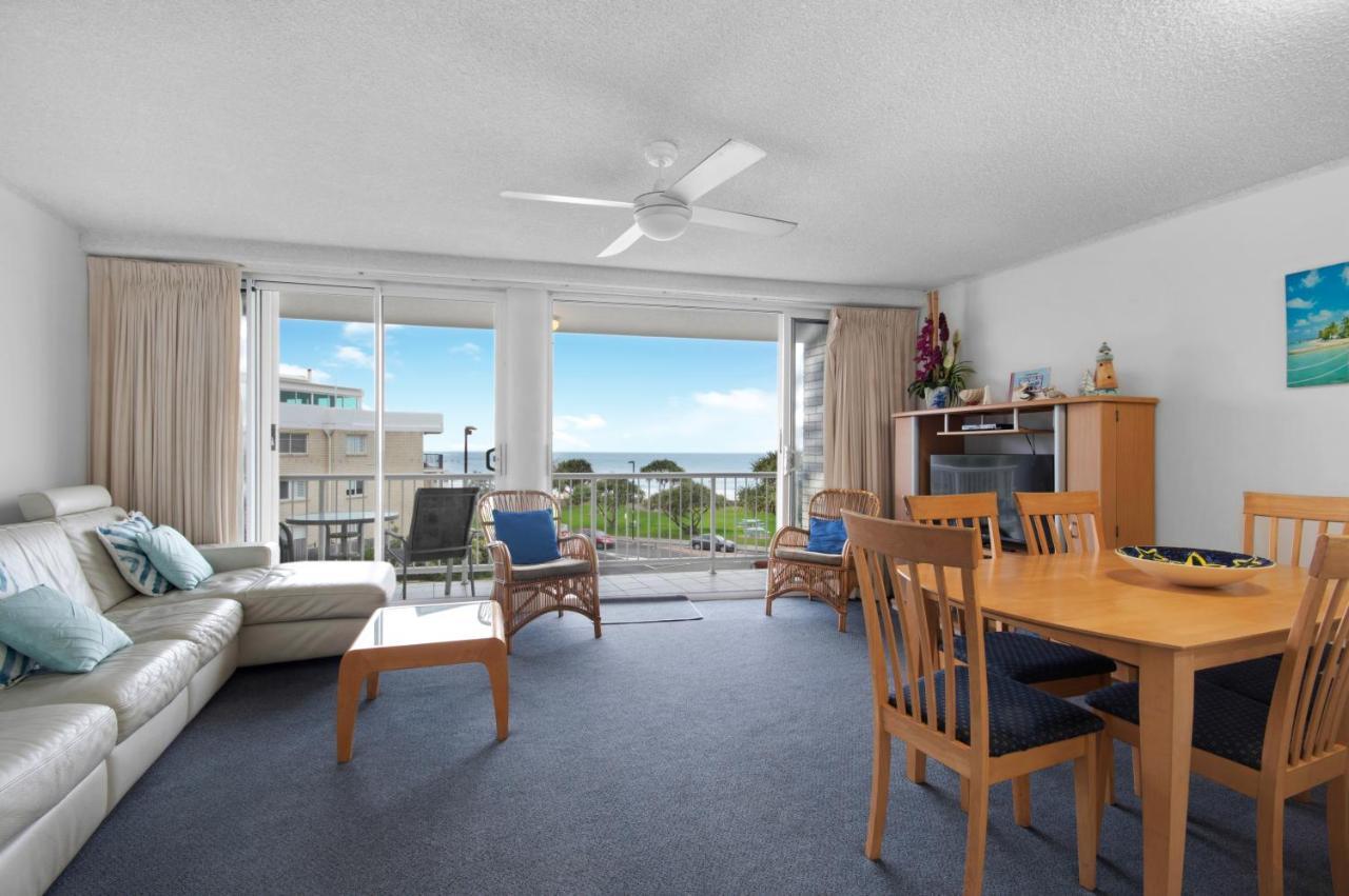 Capeview Apartments - Right On Kings Beach Caloundra Eksteriør billede