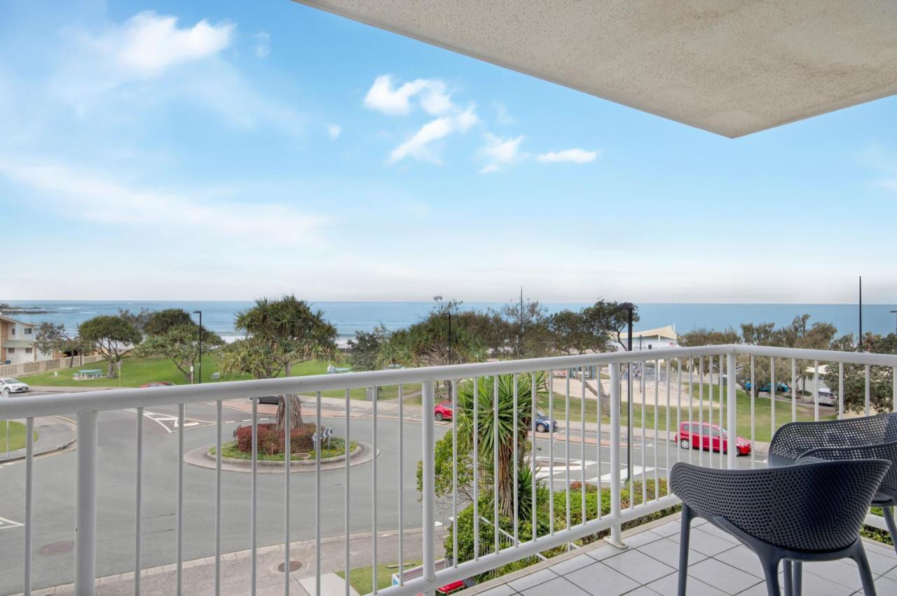 Capeview Apartments - Right On Kings Beach Caloundra Eksteriør billede