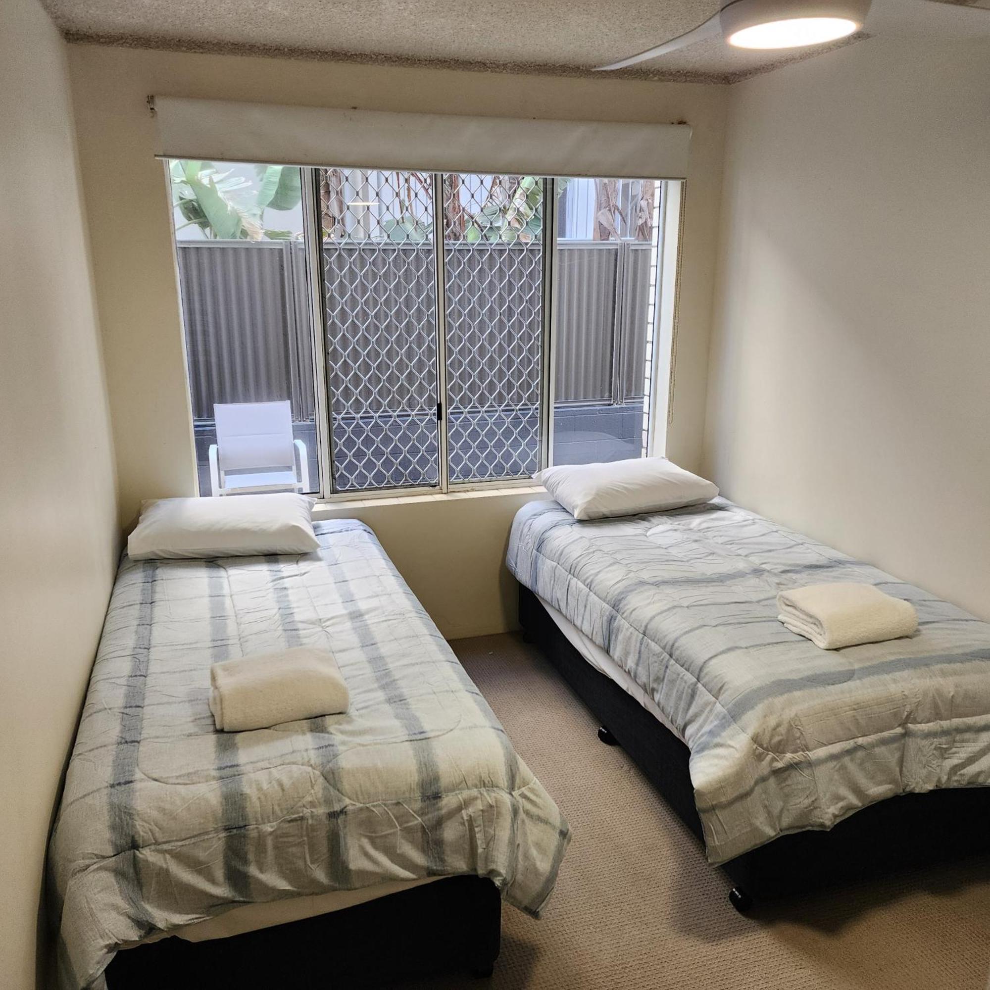 Capeview Apartments - Right On Kings Beach Caloundra Eksteriør billede