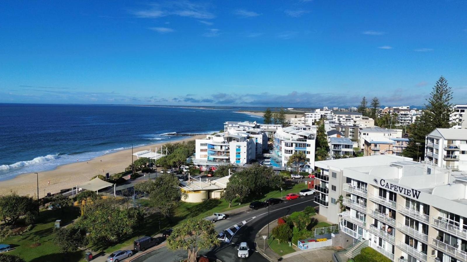 Capeview Apartments - Right On Kings Beach Caloundra Eksteriør billede