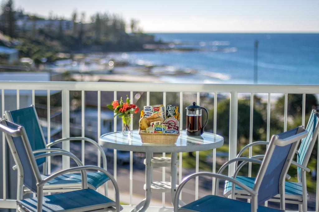 Capeview Apartments - Right On Kings Beach Caloundra Eksteriør billede