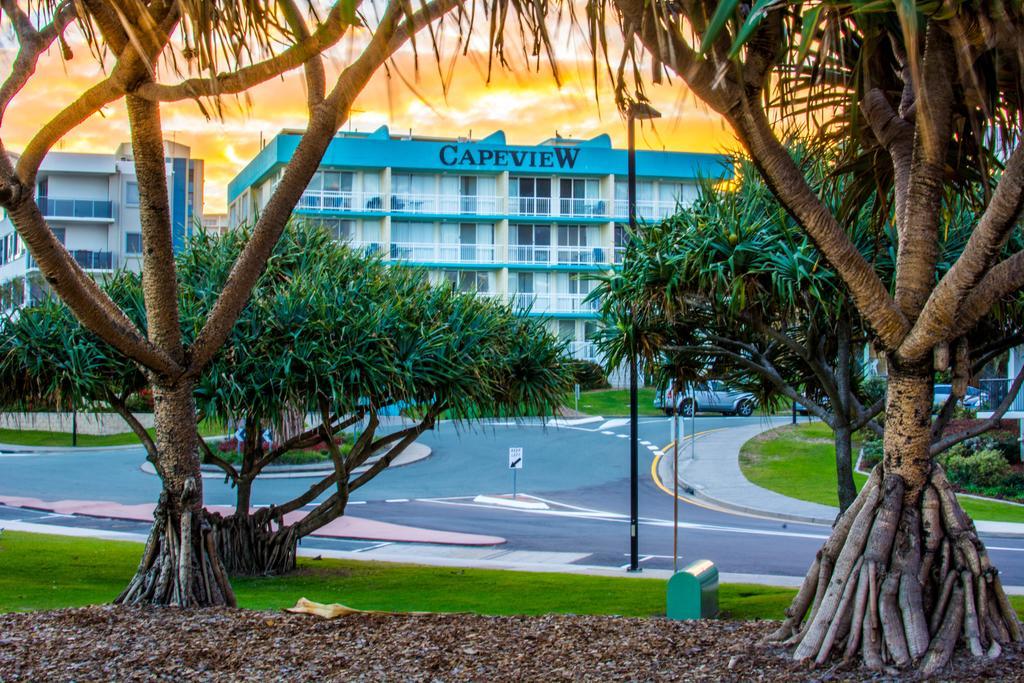 Capeview Apartments - Right On Kings Beach Caloundra Eksteriør billede