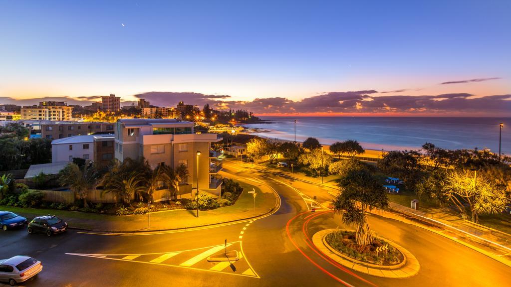 Capeview Apartments - Right On Kings Beach Caloundra Eksteriør billede